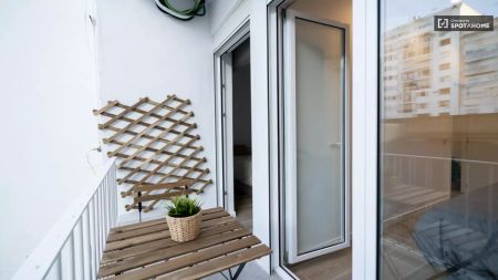 3-bedroom apartment for rent in Russafa - Foto 2