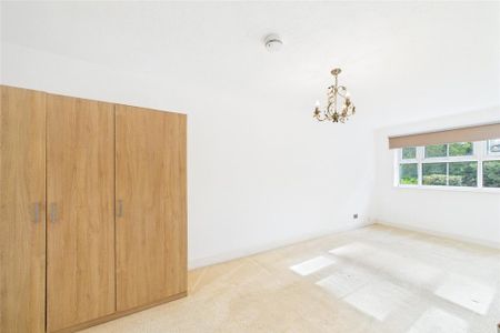 5 bedroom detached house to rent - Photo 4