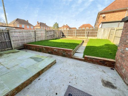 Lathkill Avenue, Cotmanhay, Ilkeston, Derbyshire, DE7 - Photo 5