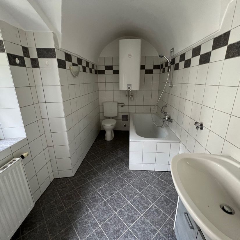 Wunderschöne Mietwohnung in historischem Gebäude von St. Lorenzen im Mürztal - Photo 1