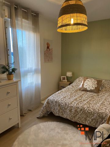 Location Appartement 3 pièces 65m² - Photo 2