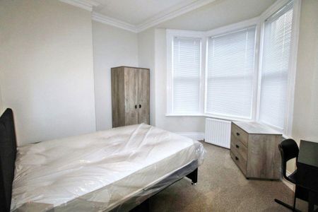 95 Warton Terrace, Heaton, Newcastle upon Tyne, Tyne and Wear, NE6 5LS - Photo 3