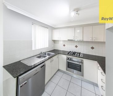 Spacious and Convenient - Photo 4