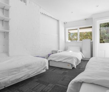 Darlington - Photo 6