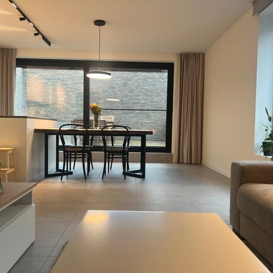 Appartement te huur - Foto 1