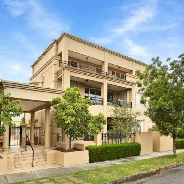 16B/153 Hawthorn Road, Caulfield North - Photo 1