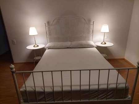 2.5 Zimmer, 90 m², 2. Stock - Photo 3