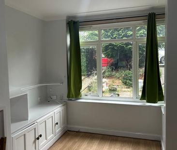 2 Bed Terraced House, Hartley Crescent, LS6 - Photo 1