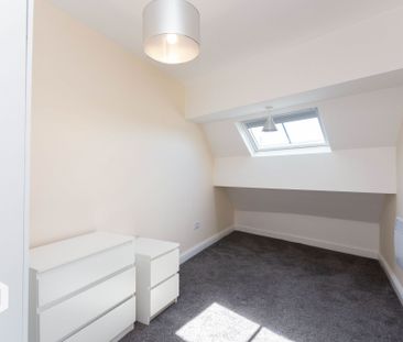 129 Colne Road, Burnley - Photo 1