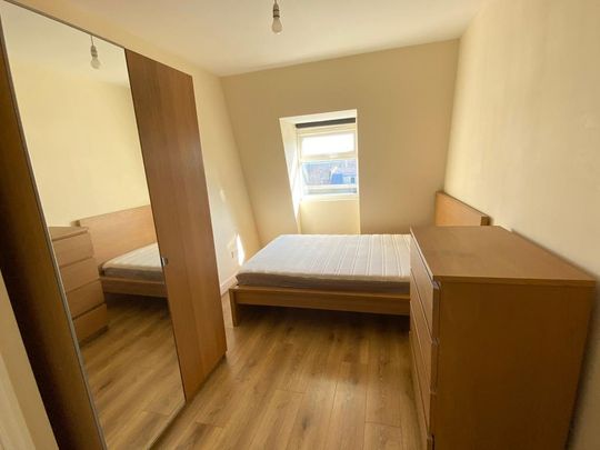 3 bedroom flat to rent - Photo 1