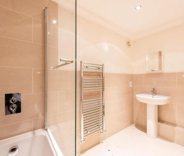 2 bedroom flat to rent - Photo 6