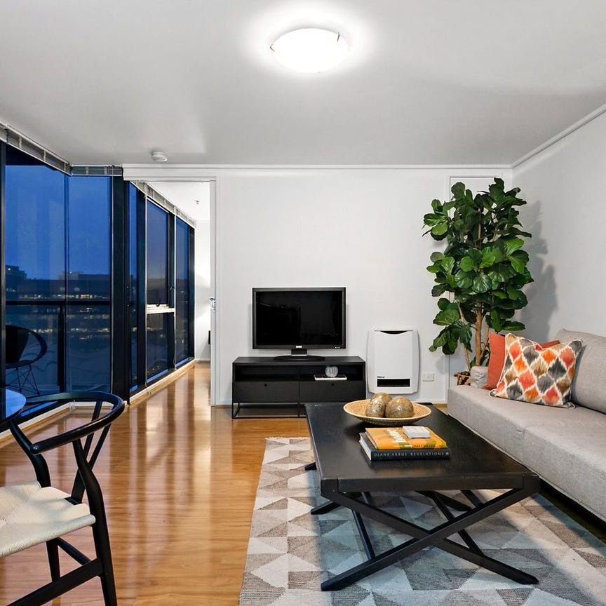 1403/668 Bourke Street - Photo 1