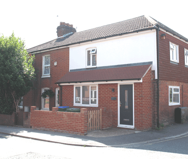 1 bedroom ground floor flat to rent - Photo 4