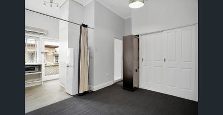 Walk to everywhere!!! - Photo 2