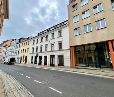 geräumige und zentrale 2-Raumwohnung mit separater Küche und Wanne ! - Foto 1