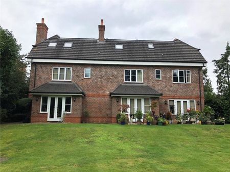 The Grange, 74 Packhorse Road, Gerrards Cross,SL9 - Photo 4