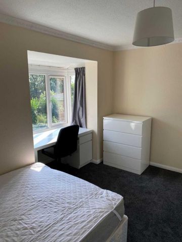 3 bedroom maisonette to rent - Photo 3