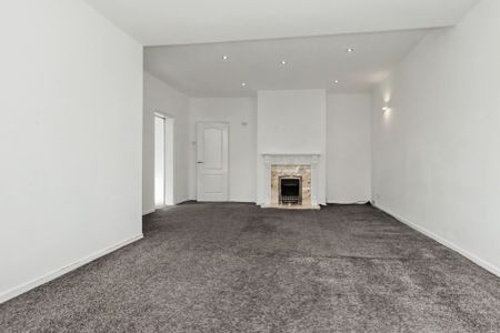 Townfield Avenue, Wigan - Photo 3