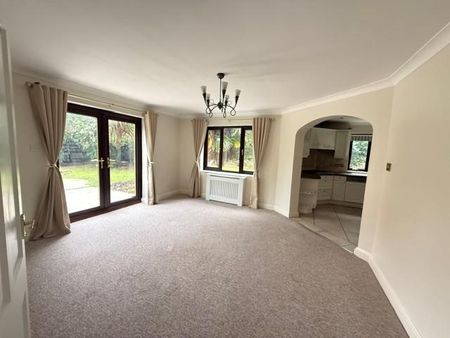 4 bedroom house to rent - Photo 3