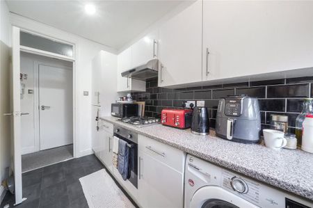 2 bedroom flat to rent - Photo 5