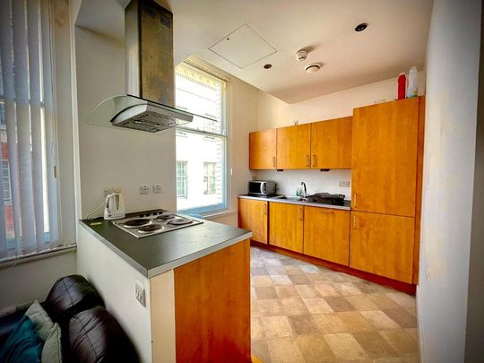 3 bedroom apartment to rent - Photo 1