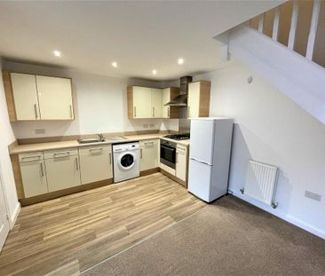 2 bedroom terraced house to rent - Photo 5