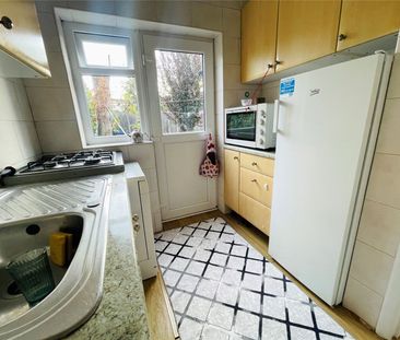 St. Georges Road, EN1, Enfield - Photo 1