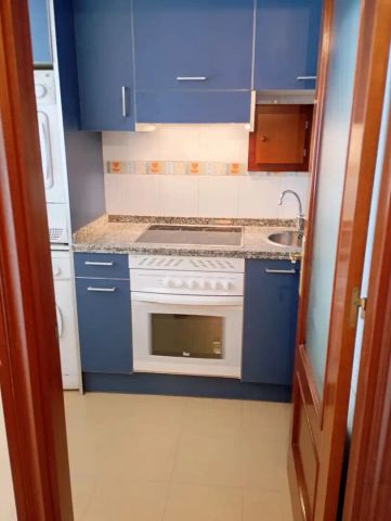 Piso de alquiler en Gijón - Munilla, 15, Perchera - Foto 3