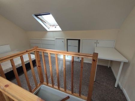 Room in a Shared House, Chalgrove Road, N17 - Photo 2