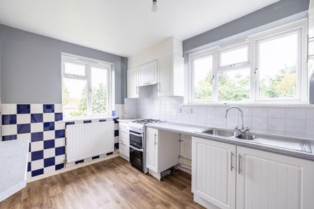 3 bedroom maisonette to rent - Photo 5