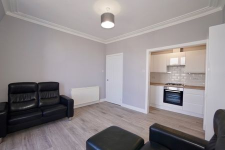 1 Bed Flat, Walker Road, AB11 - Photo 3