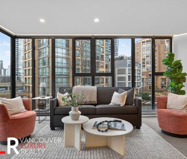 Condo in Downtown Vancouver, British Columbia - Photo 2