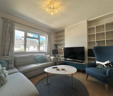 4 bedroom semi-detached house to rent - Photo 3