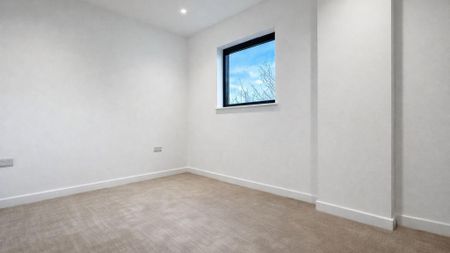 4 bedroom apartment to rent - Photo 4