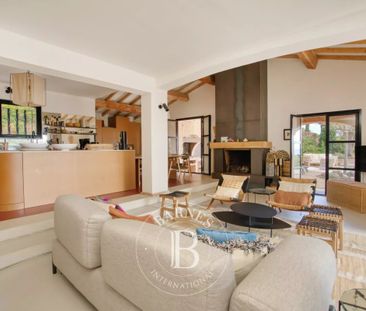 GIGARO - VILLA 6 CHAMBRES - PISCINE - VUE MER - Photo 4