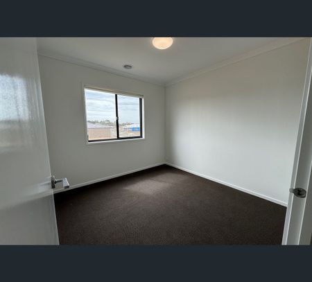 13 Seachange Street, Armstrong Creek, Vic 3217 - Photo 5