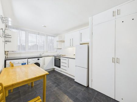 Mountbatten Square, Windsor, Berkshire,SL4 - Photo 5