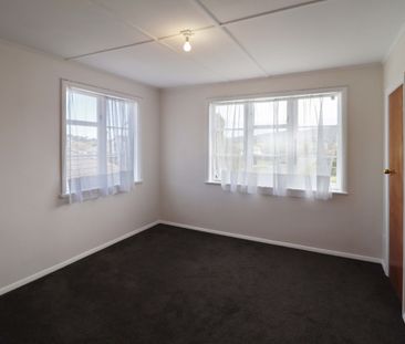 Naenae Living - Photo 2