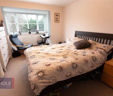 Downend Road, - Photo 3