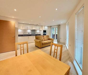 Morewood Close, Sevenoaks, TN13 - Photo 1