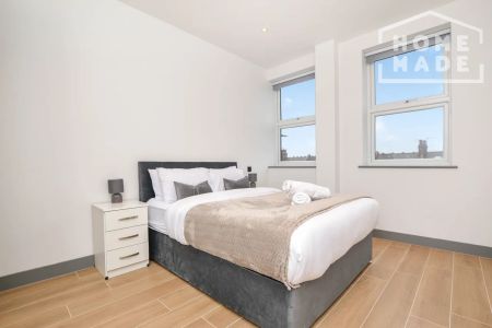 Avenir Court, N12 - Photo 4