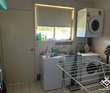 2 Bed, 1 Bath , 2 Car - Photo 4