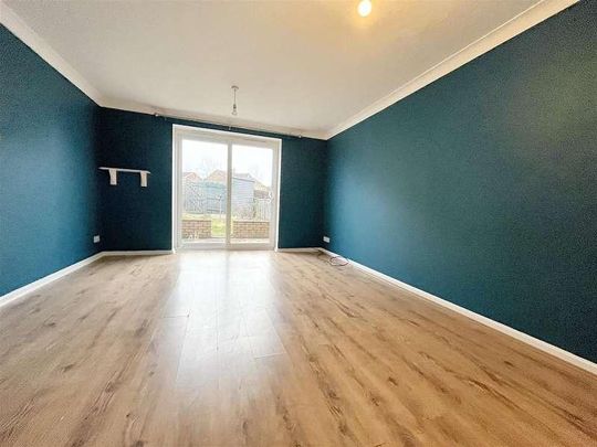 Camelot Way, Gillingham, SP8 - Photo 1