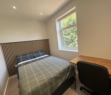1 bedroom in a house share to rent - Photo 4