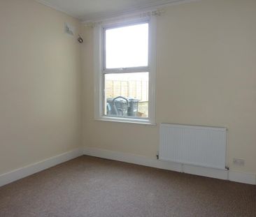 1 bedroom ground floor flat to rent - Photo 5