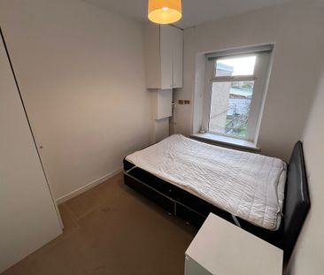 Burrows Road, Sandfields, Swansea, SA1 5TT - Photo 4