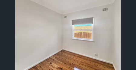 Beautiful Family Home in a Prime Baulkham Hills Location - Photo 2