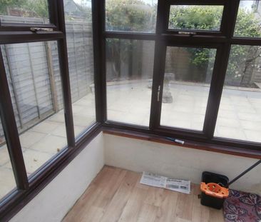 3 bedroom semi-detached house to rent - Photo 6