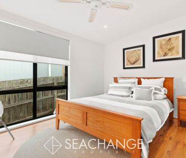 Comfortable Coastal Living on Ninth Avenue - Photo 3