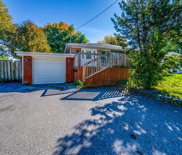 For Lease - 166 Cherrywood Drive Unit# Upper Level, Newmarket, Ontario - Photo 3